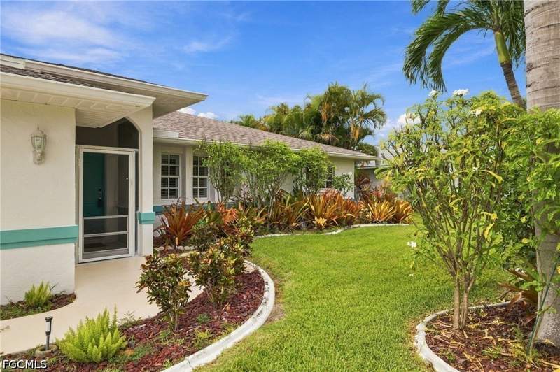 3 bedroom SingleFamilyResidence at 3106 SE 8th Pl, Cape Coral, Cape Coral — photo 2