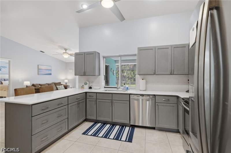 3 bedroom SingleFamilyResidence at 3106 SE 8th Pl, Cape Coral, Cape Coral — photo 5