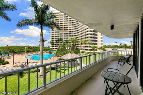 380 Seaview Ct 203, Marco Island FL - photo 19 of 30