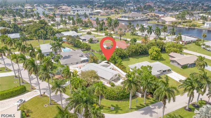 2 bedroom SingleFamilyResidence at 269 Bayshore Dr, Cape Coral, Cape Coral — photo 1