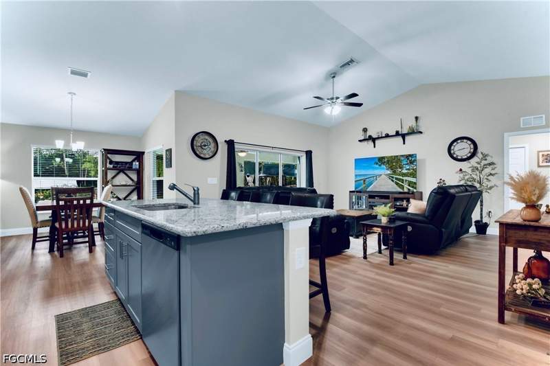 3 bedroom SingleFamilyResidence at 608 Truman Ave, Lehigh Acres, Lehigh Acres — photo 2