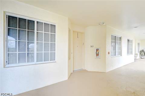 20051 Sanibel View Cir 303, Fort Myers FL - photo 15 of 40