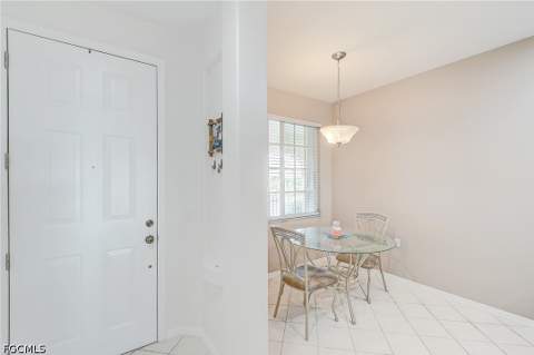 20051 Sanibel View Cir 303, Fort Myers FL - photo 19 of 40