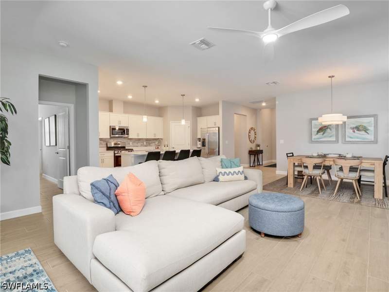3 bedroom SingleFamilyResidence at 18560 Ives Dr, Verdana Village, Estero — photo 4