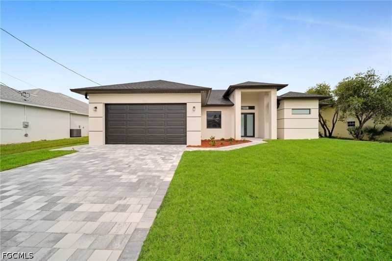 3 bedroom SingleFamilyResidence at 743 Chestnut St E, Lehigh Acres, Lehigh Acres — photo 1