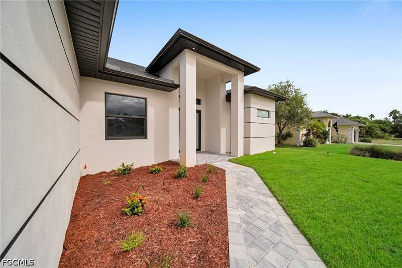 3 bedroom SingleFamilyResidence at 743 Chestnut St E, Lehigh Acres, Lehigh Acres — photo 4