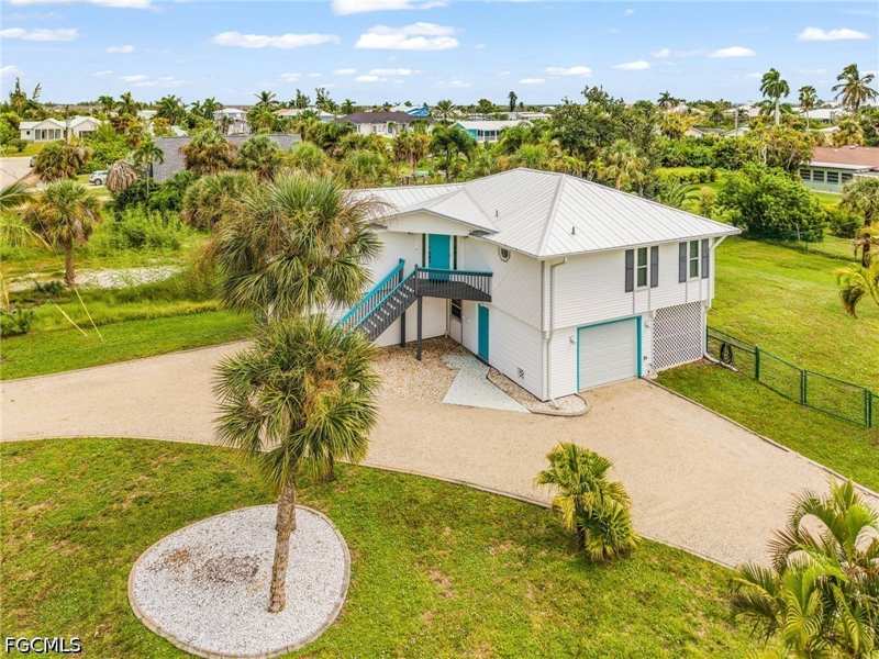 2 bedroom SingleFamilyResidence at 2510 Rose Ave, Gulfhaven, St James City — photo 1