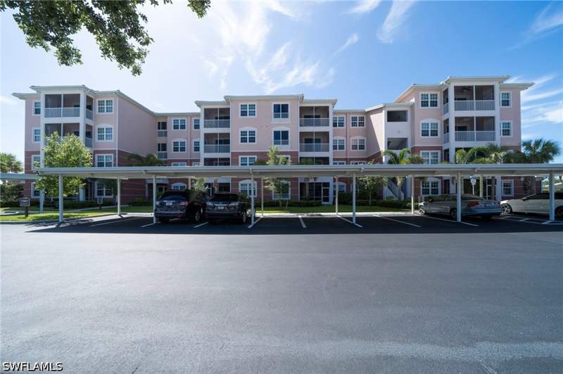 2 bedroom Condominium at 15901 Royal Pointe Ln 405, Royal Pointe, Fort Myers — photo 2