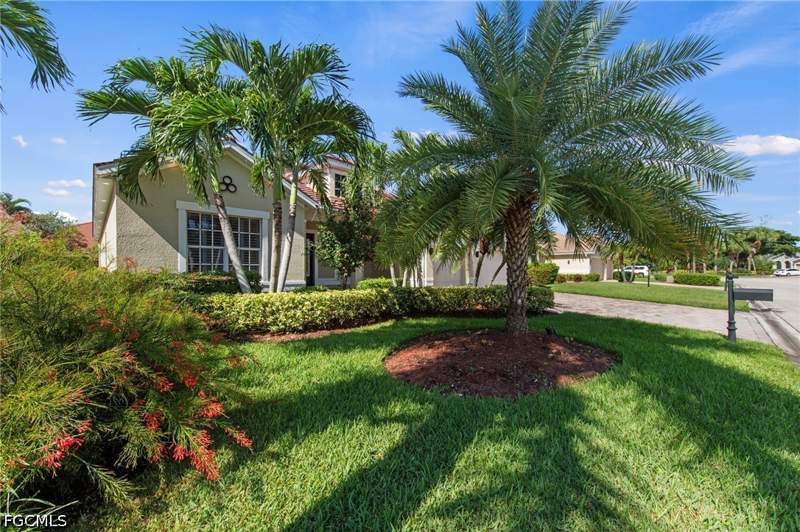 5 bedroom SingleFamilyResidence at 2628 Fairmont Cove Ct, Fairmont, Cape Coral — photo 4