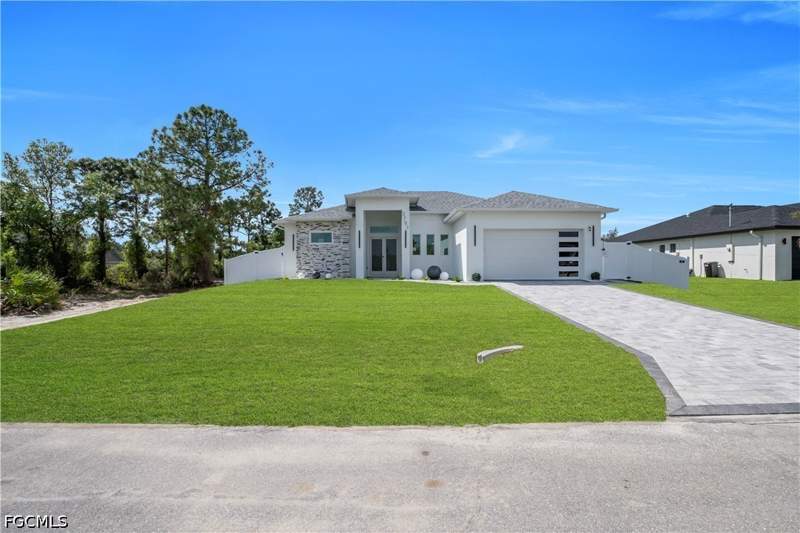 3 bedroom SingleFamilyResidence at 3710 6th St SW, Lehigh Acres, Lehigh Acres — photo 4
