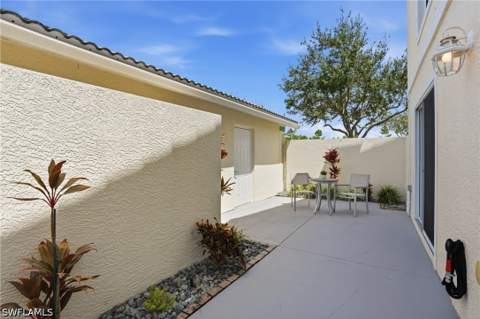 4910 Cougar Ct N 101, Naples FL - photo 10 of 30