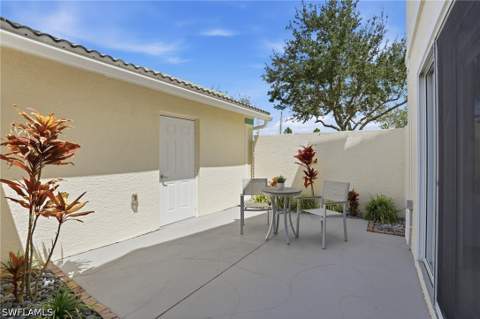 4910 Cougar Ct N 101, Naples FL - photo 12 of 30