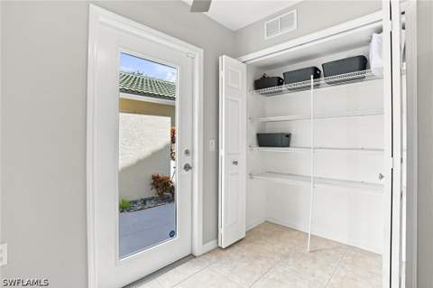 4910 Cougar Ct N 101, Naples FL - photo 14 of 30