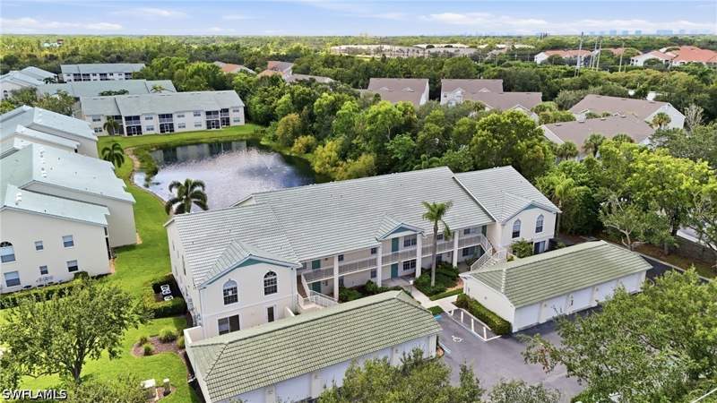 2 bedroom Condominium at 4910 Cougar Ct N 101, Bermuda Palms, Naples — photo 2