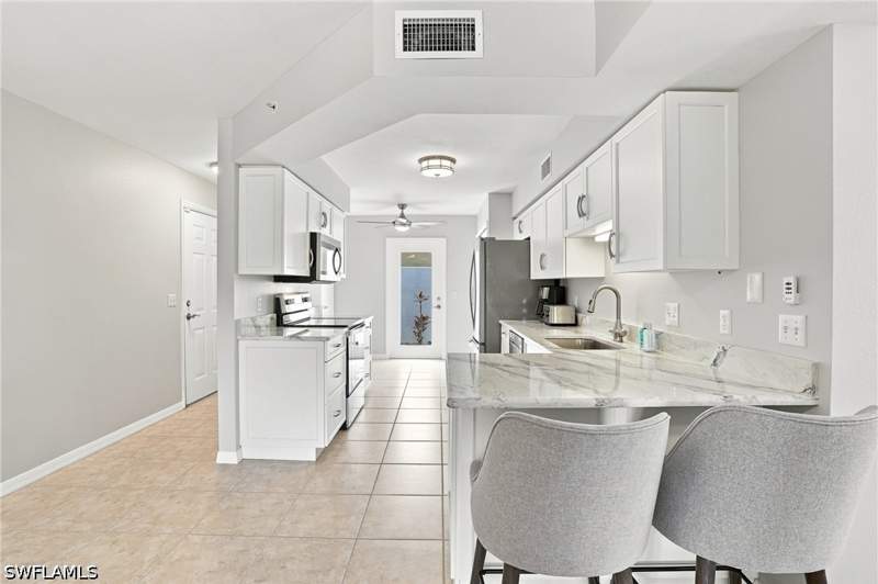 2 bedroom Condominium at 4910 Cougar Ct N 101, Bermuda Palms, Naples — photo 5