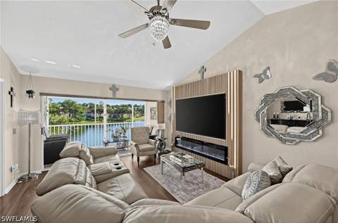 380 Gabriel Cir 8, Naples FL - photo 11 of 42