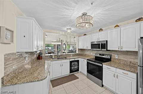 380 Gabriel Cir 8, Naples FL - photo 7 of 42