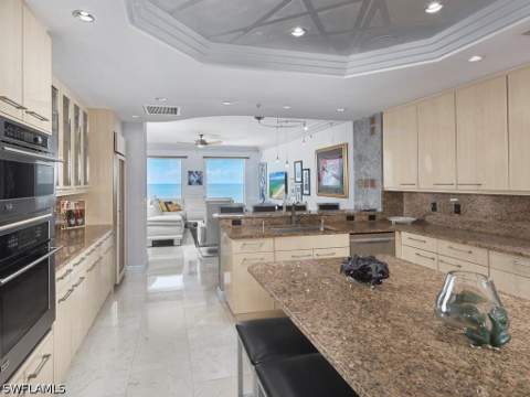 970 Cape Marco Dr 707, Marco Island FL - photo 13 of 37