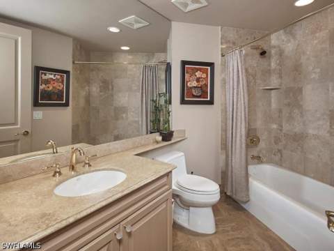 970 Cape Marco Dr 707, Marco Island FL - photo 22 of 37
