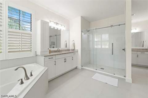 2858 Cinnamon Bay Cir, Naples FL - photo 22 of 46