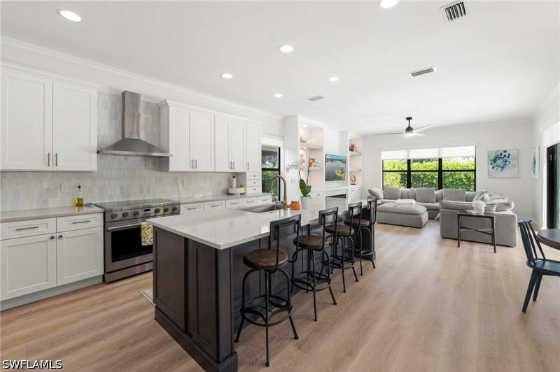 6 bedroom SingleFamilyResidence at 2858 Cinnamon Bay Cir, Riverstone, Naples — photo 3