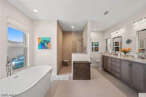 2114 Imperial Golf Course Blvd, Naples FL - photo 14 of 29
