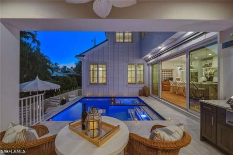 844 8th St S, Naples FL - photo 10 of 29
