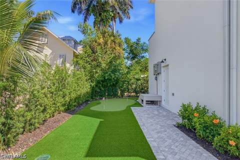 844 8th St S, Naples FL - photo 23 of 29