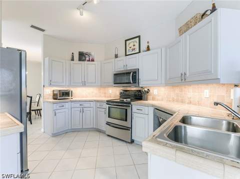 8529 Fairway Bend Dr, Estero FL - photo 16 of 36