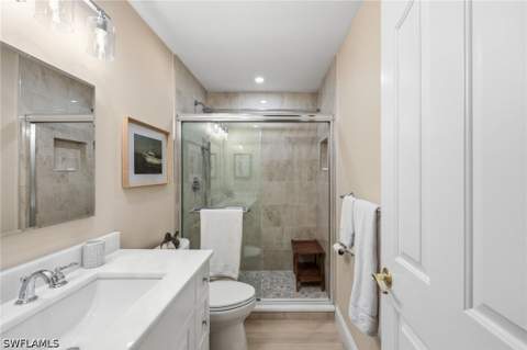 6260 Bellerive Ave 407, Naples FL - photo 20 of 32