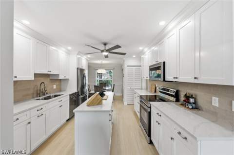 6260 Bellerive Ave 407, Naples FL - photo 9 of 32