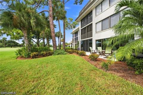 614 Wildwood Ln 614, Naples FL - photo 23 of 33
