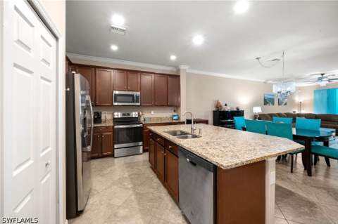 9086 Woodhurst Dr, Naples FL - photo 12 of 49