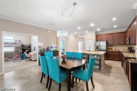 9086 Woodhurst Dr, Naples FL - photo 17 of 49