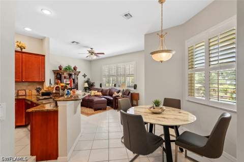 3439 Allegheny Ct, Naples FL - photo 10 of 38
