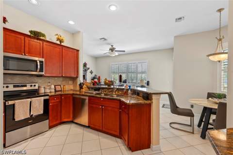 3439 Allegheny Ct, Naples FL - photo 6 of 38