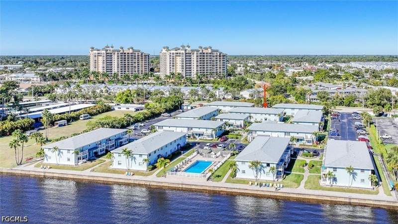 2 bedroom Condominium at 3340 N Key Dr 2, Palms At Waters Edge, North Fort Myers — photo 2