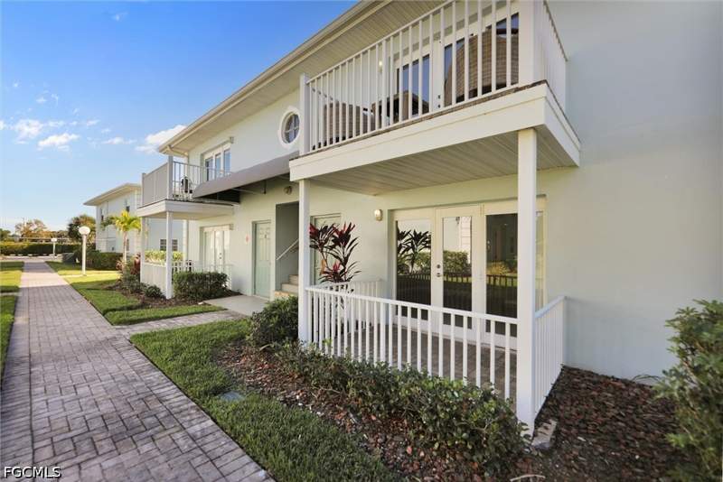 2 bedroom Condominium at 3340 N Key Dr 2, Palms At Waters Edge, North Fort Myers — photo 3
