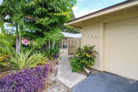 129 Forest Lakes Blvd 129, Naples FL - photo 23 of 25