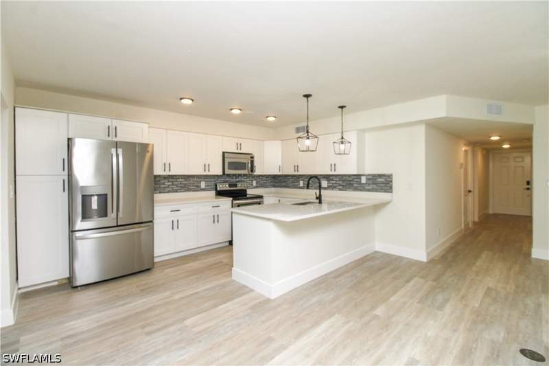 2 bedroom Attached at 129 Forest Lakes Blvd 129, Fairway Forest Villas, Naples — photo 4