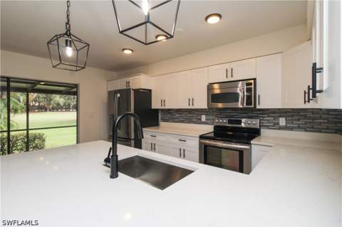 129 Forest Lakes Blvd 129, Naples FL - photo 8 of 25