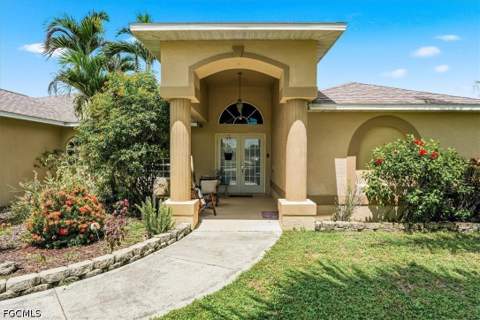 713 Milwaukee Blvd, Lehigh Acres FL - photo 8 of 34