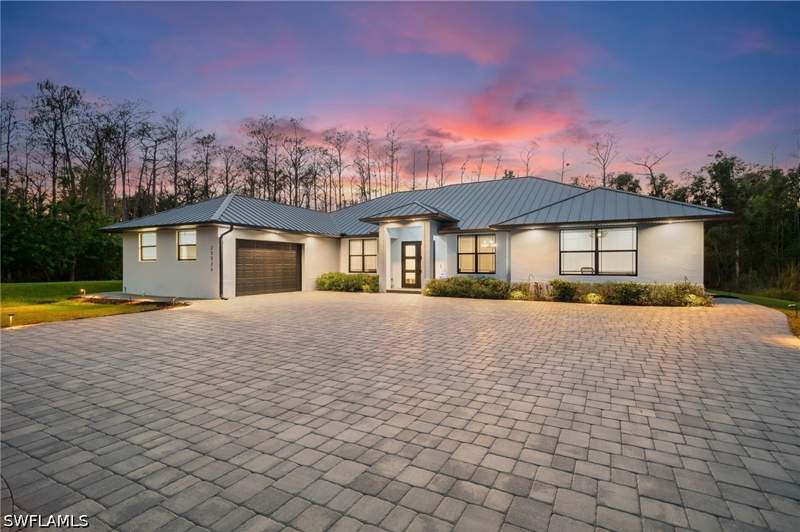 5 bedroom SingleFamilyResidence at 25526 Busy Bee Dr, San Carlos Estates, Bonita Springs — photo 4