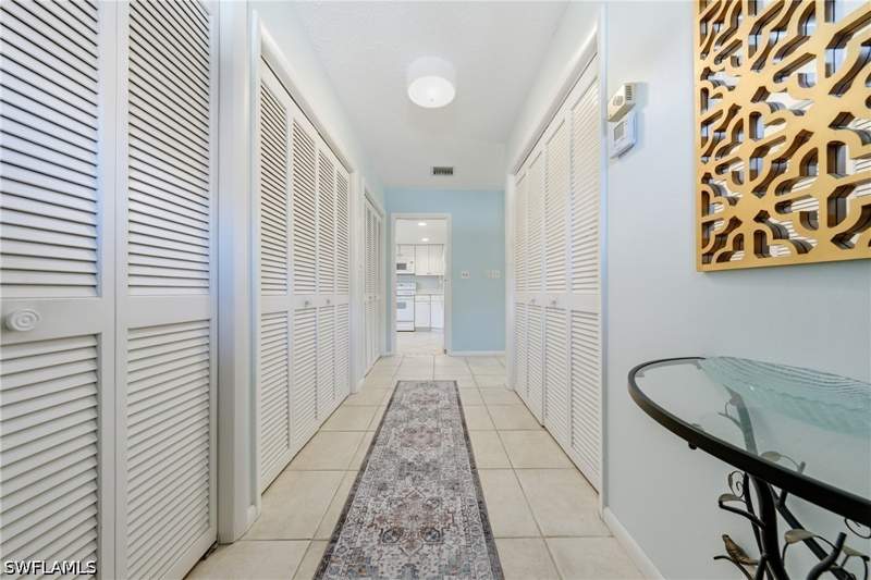 2 bedroom Condominium at 1940 Bald Eagle Dr 206-B, Naples Bath And Tennis Club, Naples — photo 5