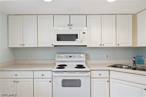 1940 Bald Eagle Dr 206-B, Naples FL - photo 8 of 41