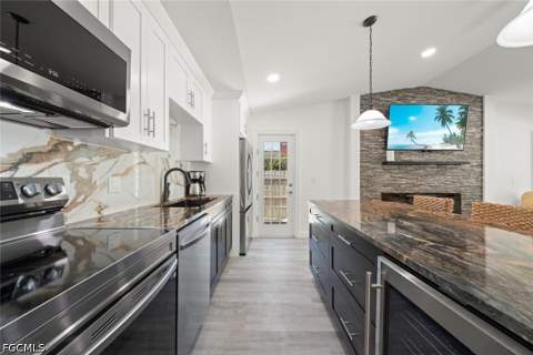 534 Piedmont Rd, Sanibel FL - photo 15 of 48