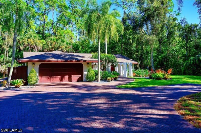 3 bedroom SingleFamilyResidence at 5675 Golden Oaks Ln, Oakes Estates, Naples — photo 3