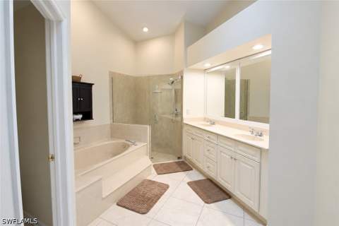 13010 Parktree Ct 7L, Naples FL - photo 10 of 16