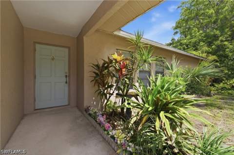 5681 Bur Oaks Ln, Naples FL - photo 10 of 27