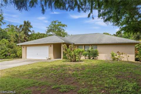 5681 Bur Oaks Ln, Naples FL - photo 9 of 27